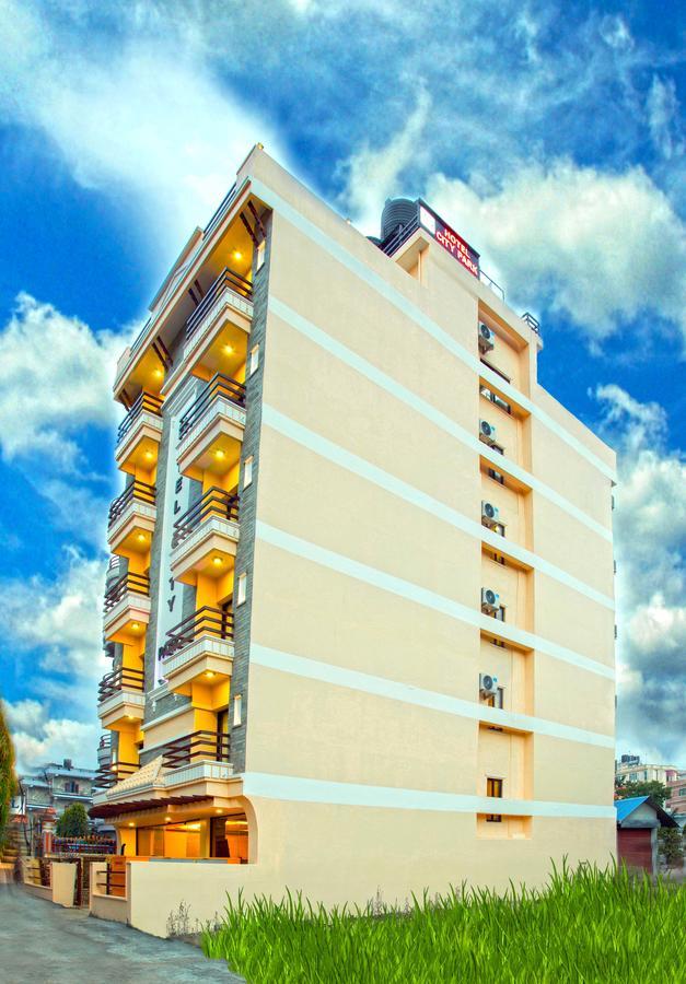 Hotel City Park Pokhara Buitenkant foto