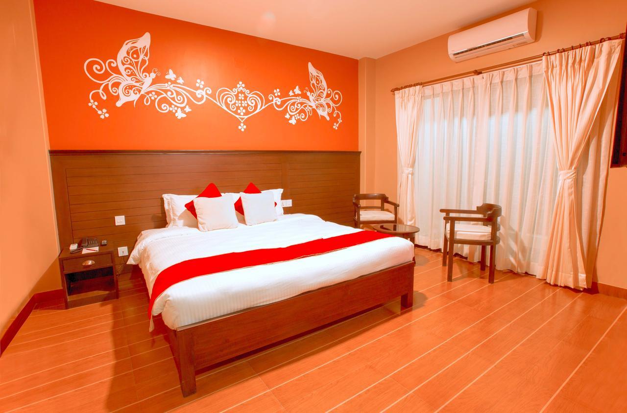 Hotel City Park Pokhara Buitenkant foto